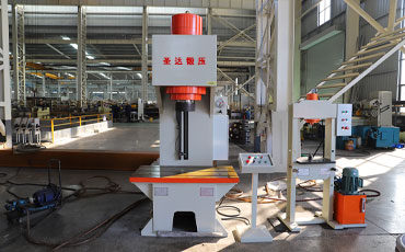 200噸單臂液壓機(jī)多少錢？